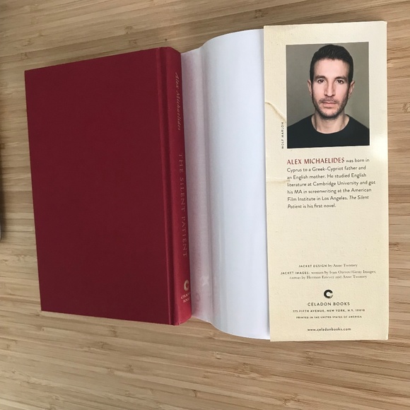 The Silent Patient by Alex Michaelides - Picture 11 of 11